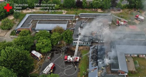 [Einsatz Betreuungsgruppe/Drohnenstaffel] Brennt Gebäude in Zeven